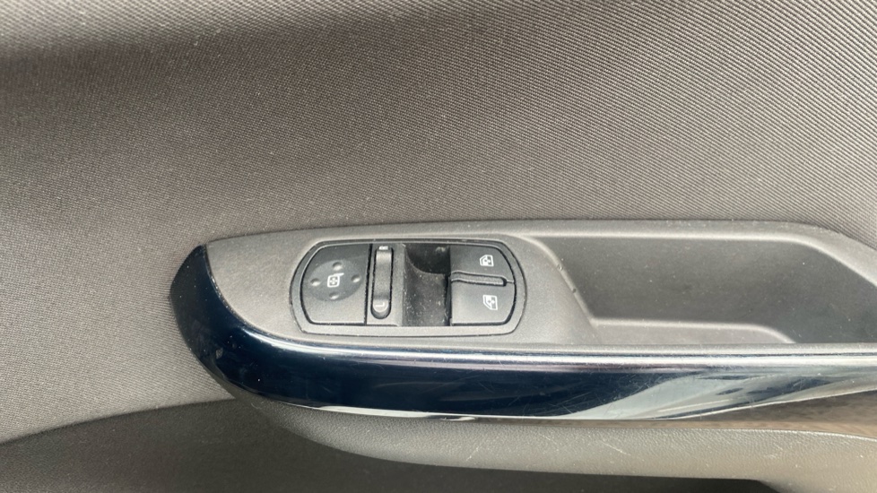 Vauxhall Corsa 1.4 [75] ecoFLEX SRi 5dr Petrol Hatchback - Image 21