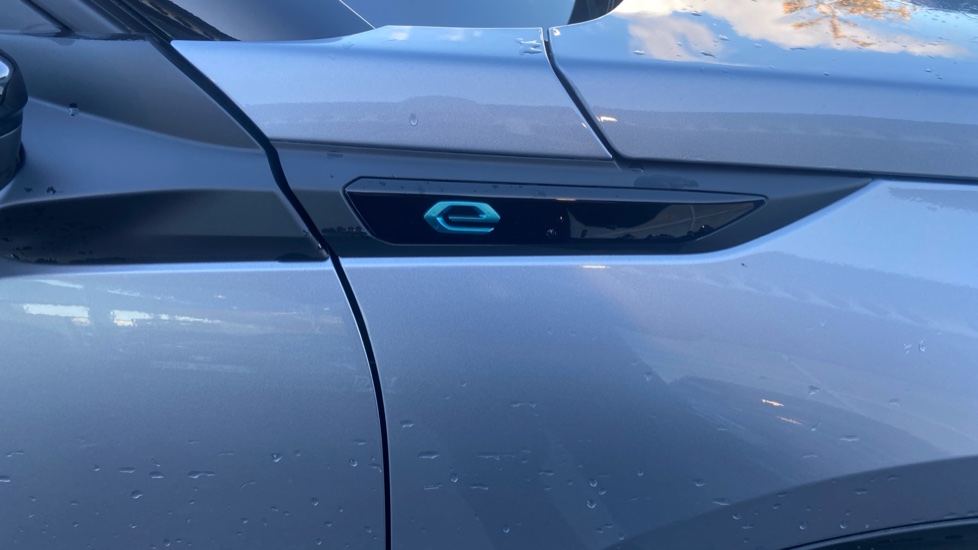 Peugeot 2008 100kW GT 50kWh 5dr Auto Electric Estate - Image 30