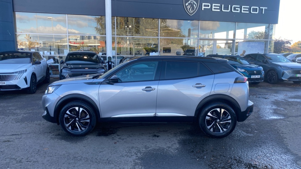 Peugeot 2008 100kW GT 50kWh 5dr Auto Electric Estate - Image 33