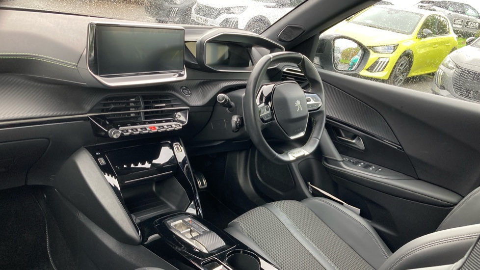 Peugeot 2008 100kW GT 50kWh 5dr Auto Electric Estate - Image 9