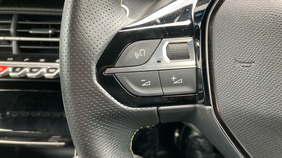 Peugeot 2008 100kW GT 50kWh 5dr Auto Electric Estate - Image 28