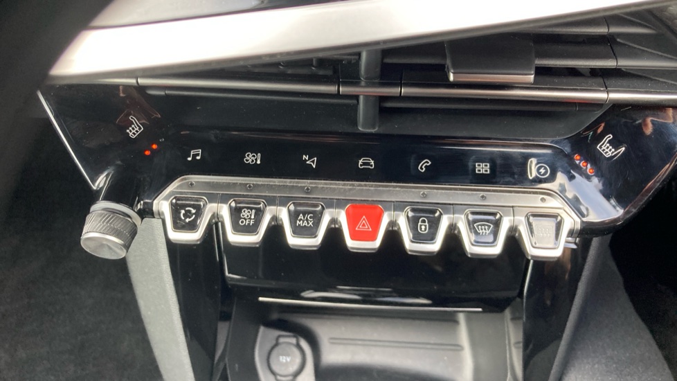 Peugeot 2008 100kW GT 50kWh 5dr Auto Electric Estate - Image 35