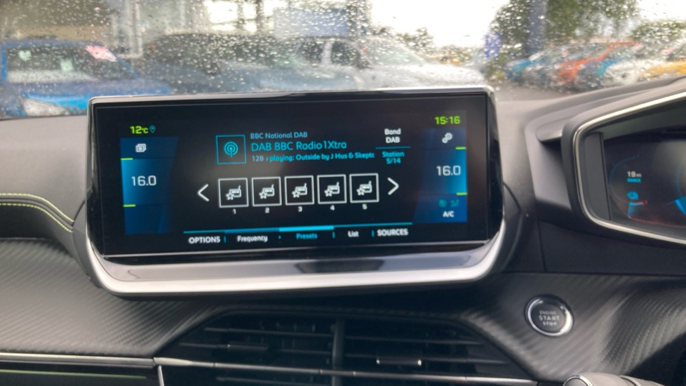 Peugeot 2008 100kW GT 50kWh 5dr Auto Electric Estate - Image 36