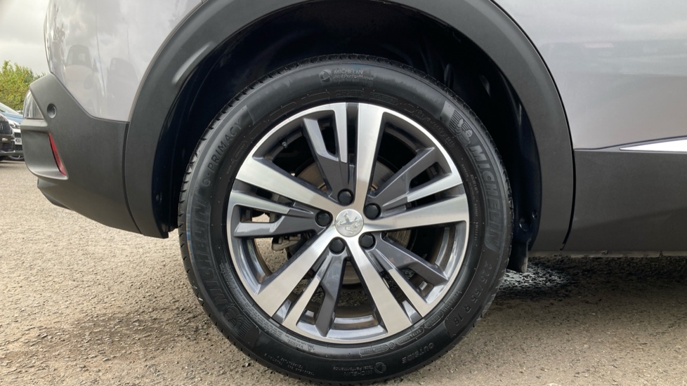 Peugeot 3008 1.2 PureTech Allure Premium+ 5dr EAT8 Petrol Estate - Image 7