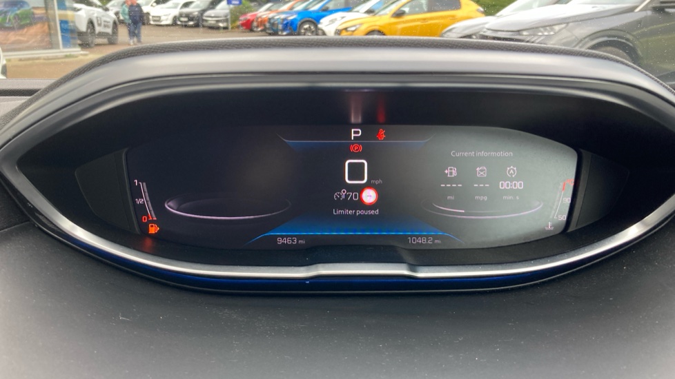 Peugeot 3008 1.2 PureTech Allure Premium+ 5dr EAT8 Petrol Estate - Image 18