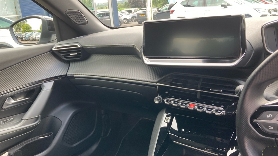 Peugeot 2008 100kW GT 50kWh 5dr Auto Electric Estate - Image 14