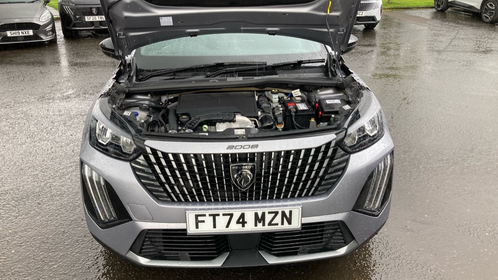 Peugeot 2008 1.2 PureTech 130 Allure 5dr EAT8 Petrol Estate - Image 8