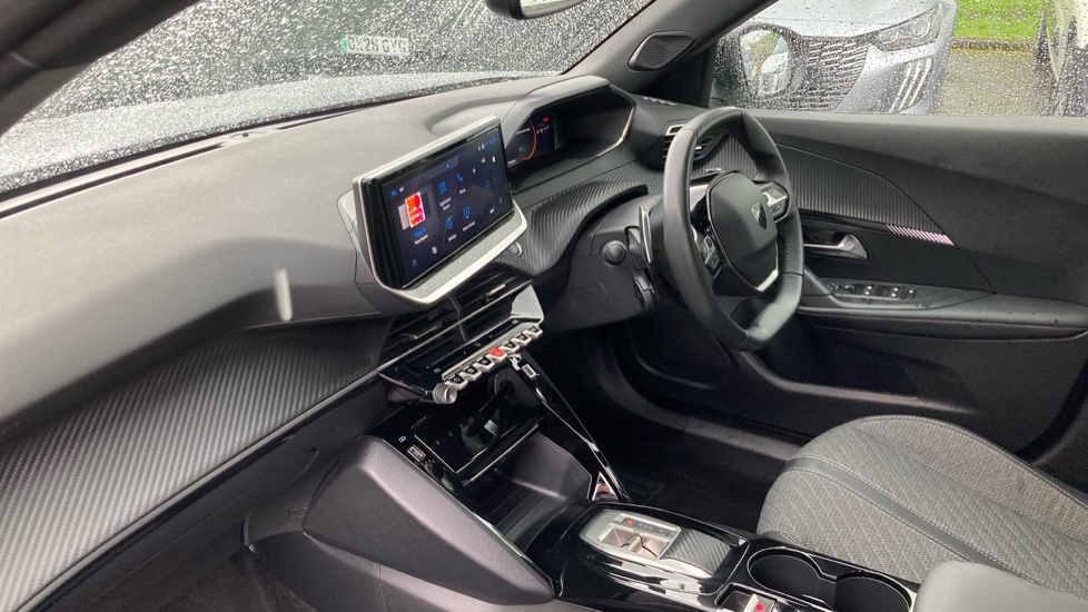Peugeot 2008 1.2 PureTech 130 Allure 5dr EAT8 Petrol Estate - Image 9