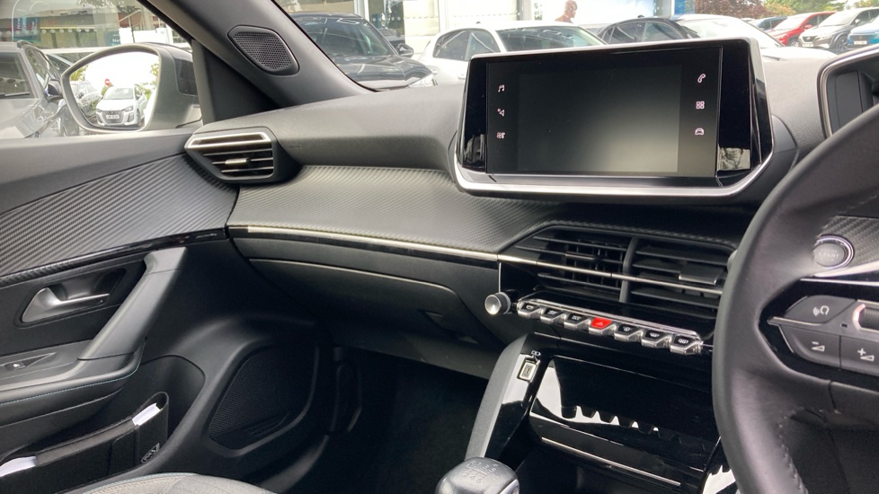 Peugeot 2008 1.2 PureTech Allure Premium+ 5dr Petrol Estate - Image 14