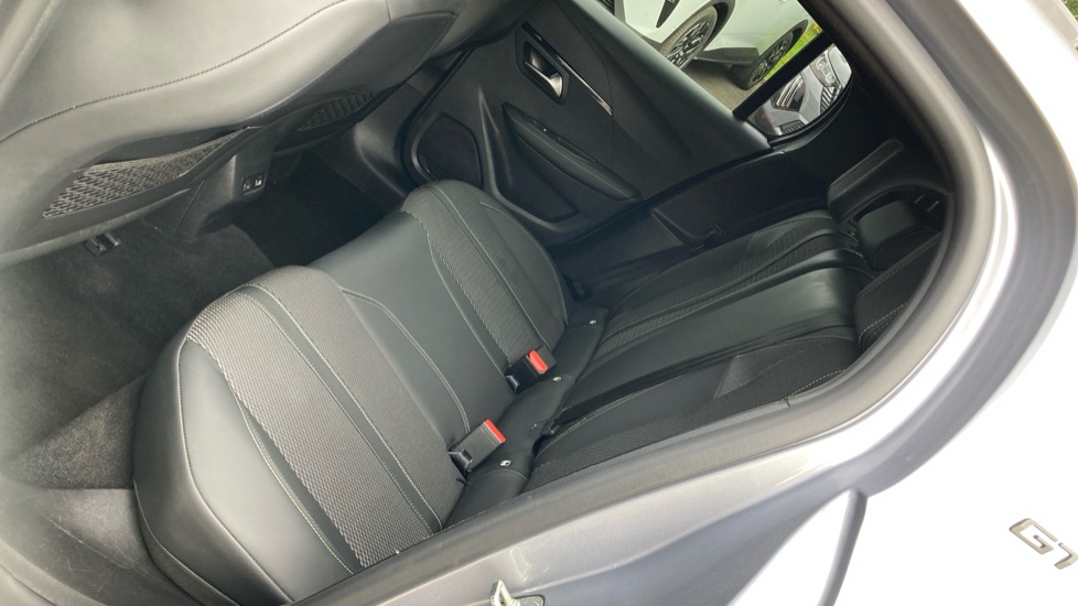 Peugeot 208 1.2 PureTech 100 GT 5dr Petrol Hatchback - Image 16