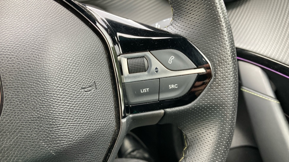 Peugeot 208 1.2 PureTech 100 GT 5dr Petrol Hatchback - Image 25
