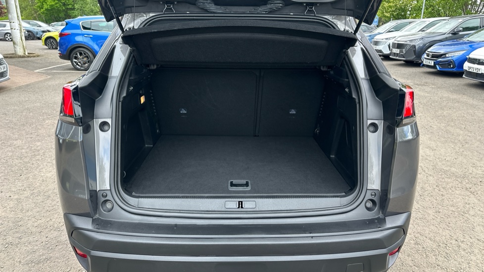 Peugeot 3008 1.6 Hybrid 180 Active 5dr e-EAT8 Estate - Image 4