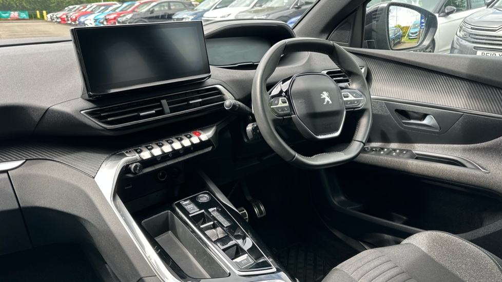 Peugeot 3008 1.6 Hybrid 180 Active 5dr e-EAT8 Estate - Image 9