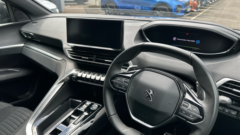Peugeot 3008 1.6 Hybrid 180 Active 5dr e-EAT8 Estate - Image 11