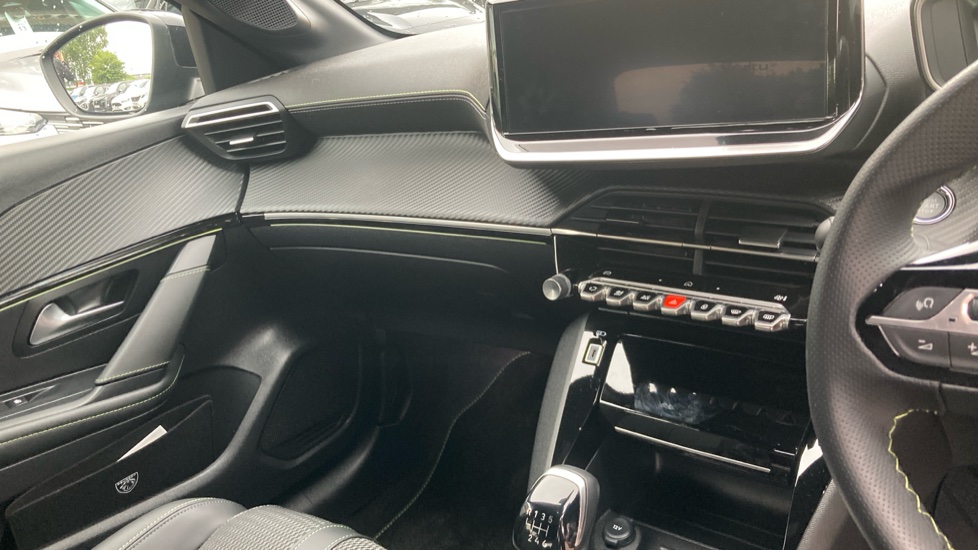 Peugeot 208 1.2 PureTech 100 GT 5dr Petrol Hatchback - Image 14