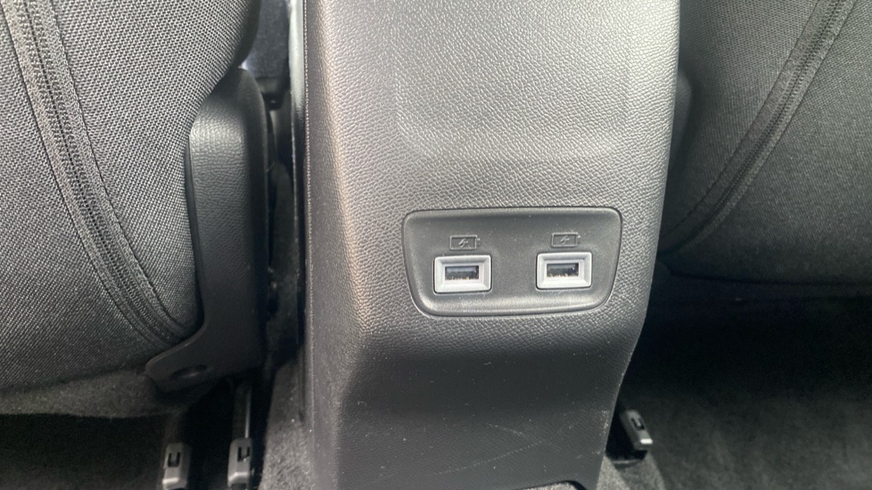 Peugeot 208 1.2 PureTech 100 Allure Premium + 5dr EAT8 Petrol Hatchback - Image 25