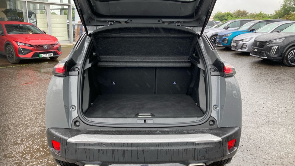 Peugeot 2008 1.2 PureTech 130 Allure 5dr Petrol Estate - Image 4