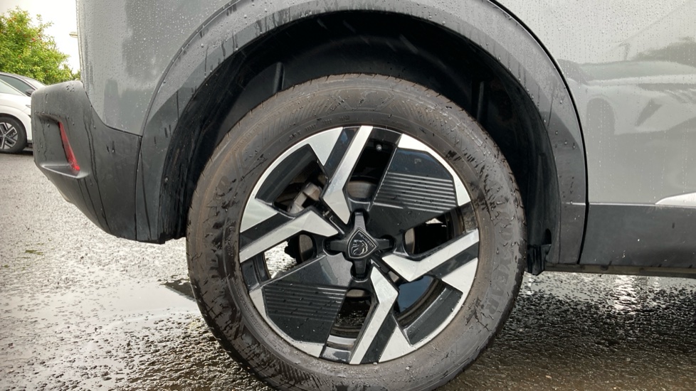 Peugeot 2008 1.2 PureTech 130 Allure 5dr Petrol Estate - Image 7