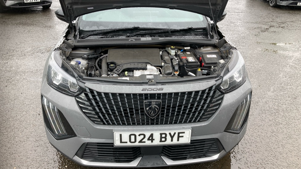 Peugeot 2008 1.2 PureTech 130 Allure 5dr Petrol Estate - Image 8