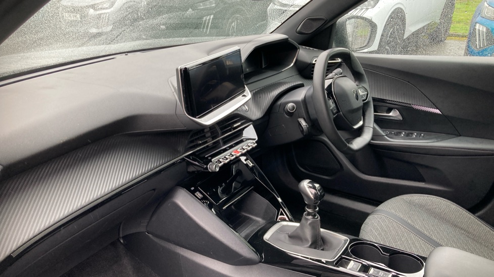 Peugeot 2008 1.2 PureTech 130 Allure 5dr Petrol Estate - Image 9
