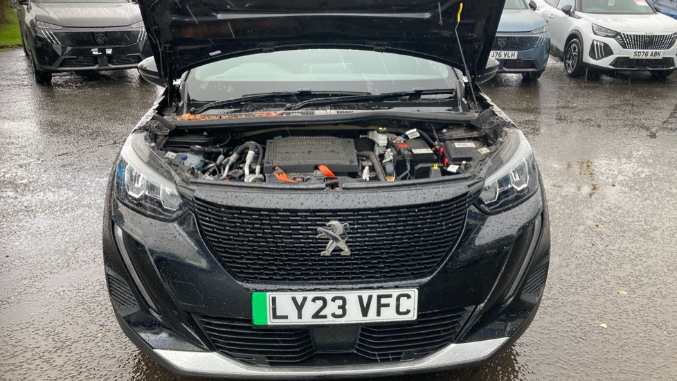Peugeot 2008 100kW Active Premium+ 50kWh 5dr Auto Electric Estate - Image 8