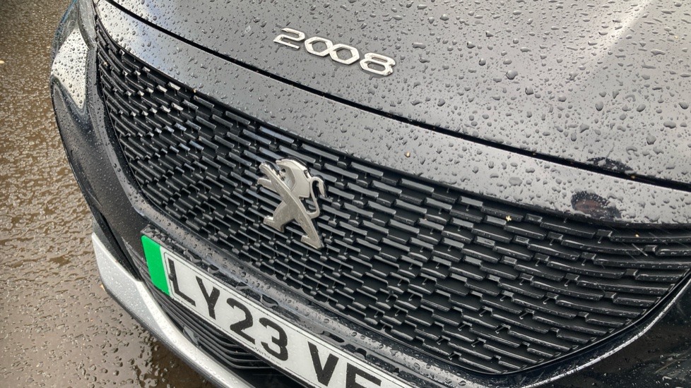 Peugeot 2008 100kW Active Premium+ 50kWh 5dr Auto Electric Estate - Image 33