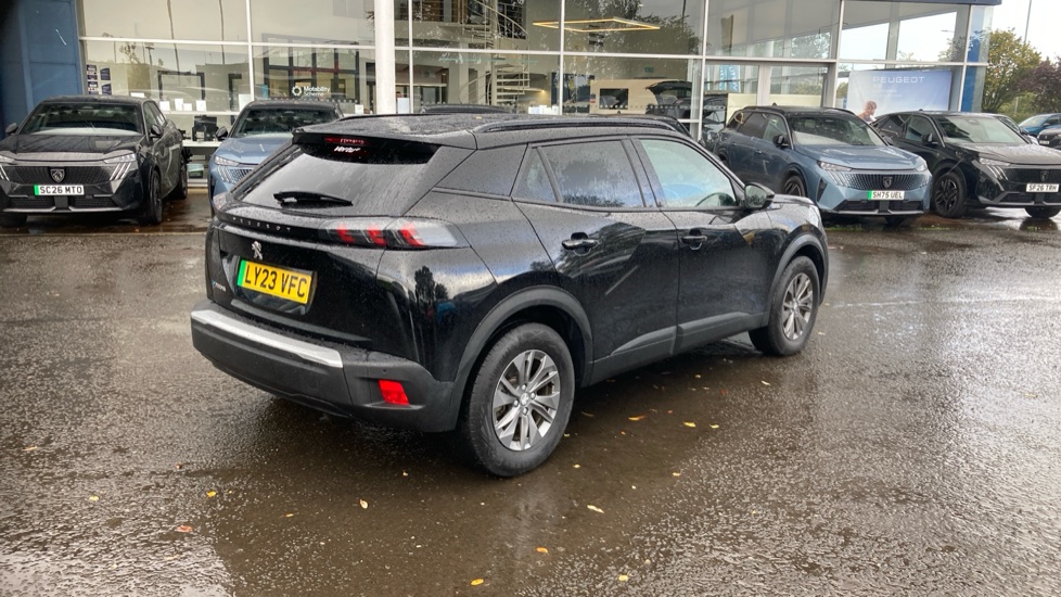 Peugeot 2008 100kW Active Premium+ 50kWh 5dr Auto Electric Estate - Image 35