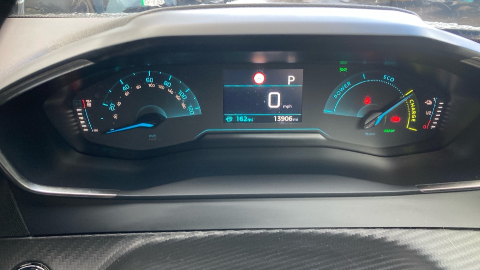 Peugeot 2008 100kW Active Premium+ 50kWh 5dr Auto Electric Estate - Image 43
