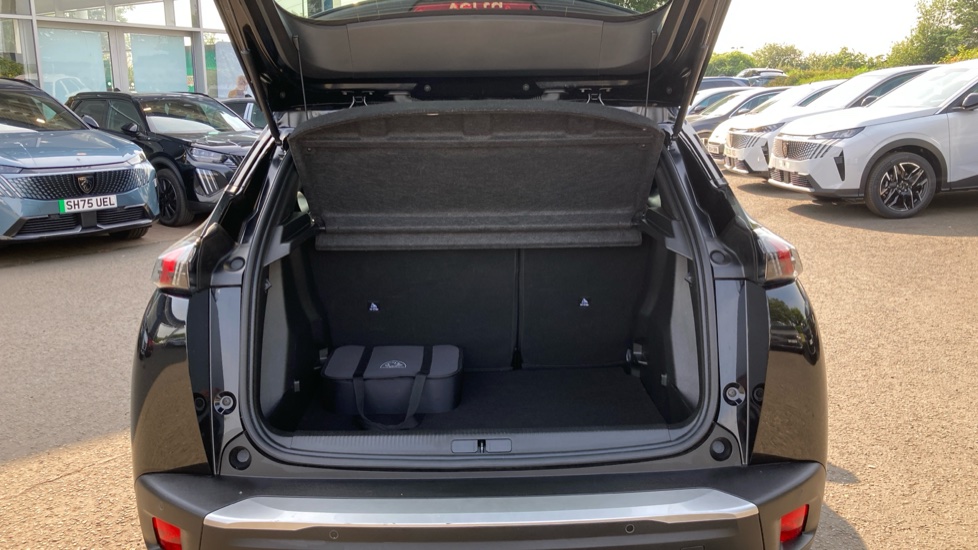 Peugeot 2008 100kW Active Premium+ 50kWh 5dr Auto Electric Estate - Image 4