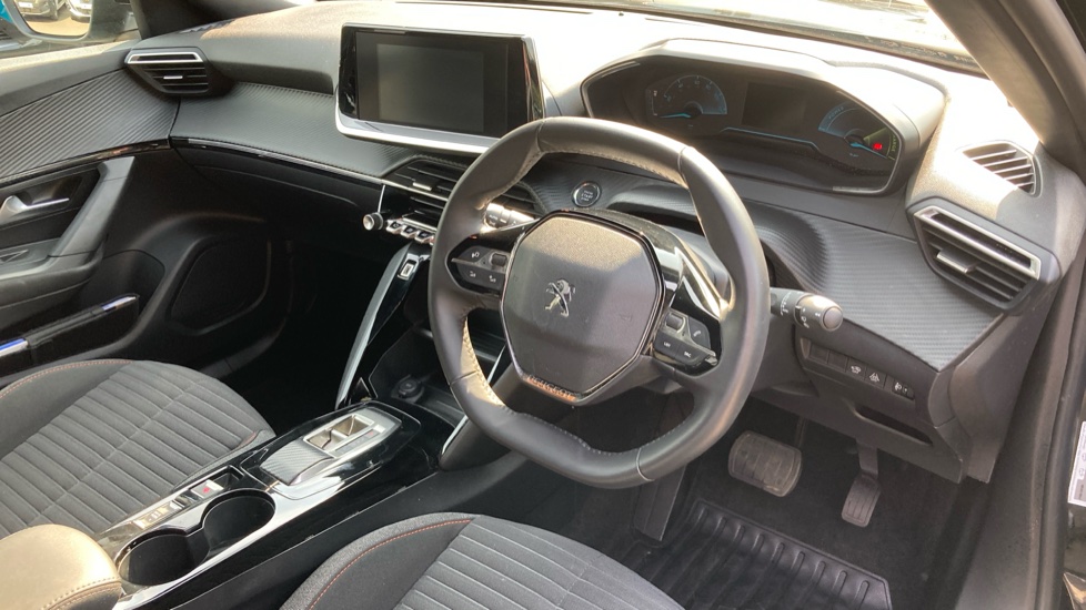Peugeot 2008 100kW Active Premium+ 50kWh 5dr Auto Electric Estate - Image 11