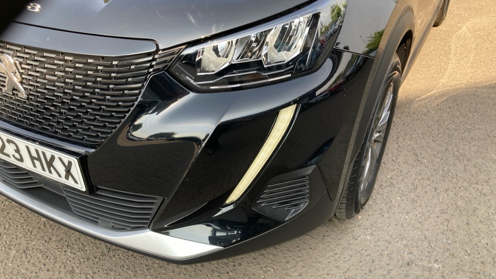 Peugeot 2008 100kW Active Premium+ 50kWh 5dr Auto Electric Estate - Image 26
