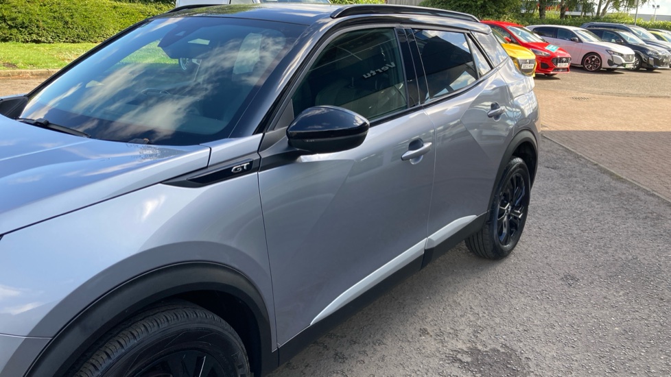 Peugeot 2008 1.2 PureTech 130 GT 5dr EAT8 Petrol Estate - Image 28