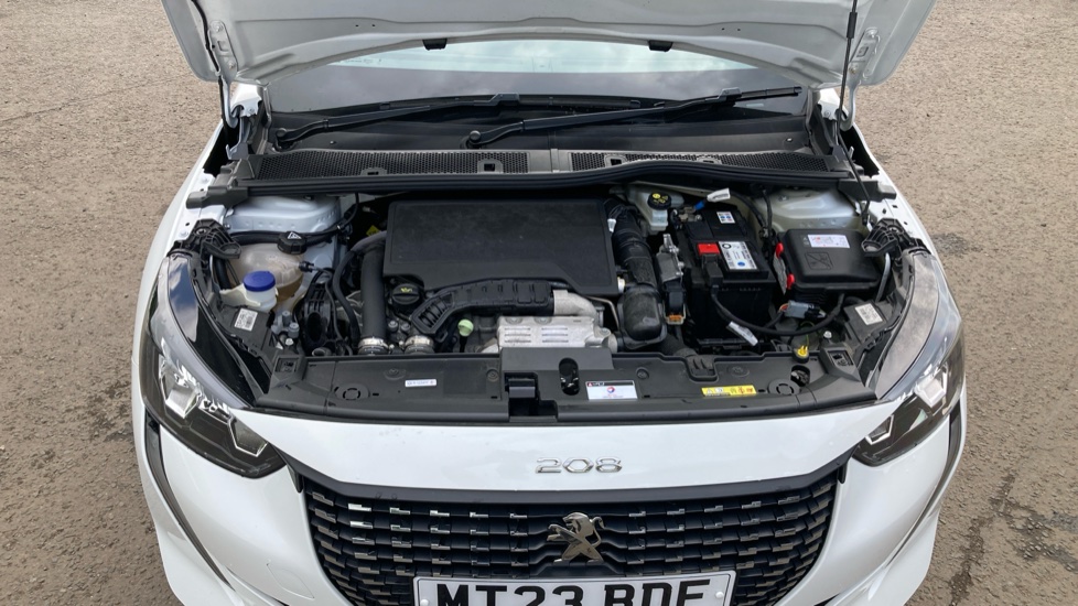 Peugeot 208 1.2 PureTech 100 Active Premium + 5dr EAT8 Petrol Hatchback - Image 8
