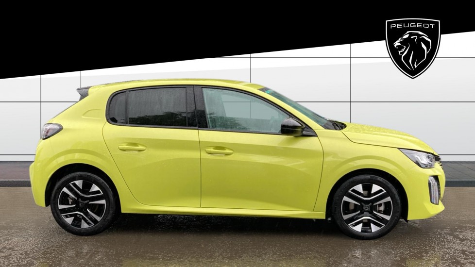 Peugeot 208 1.2 PureTech 100 Allure 5dr Petrol Hatchback - Image 5