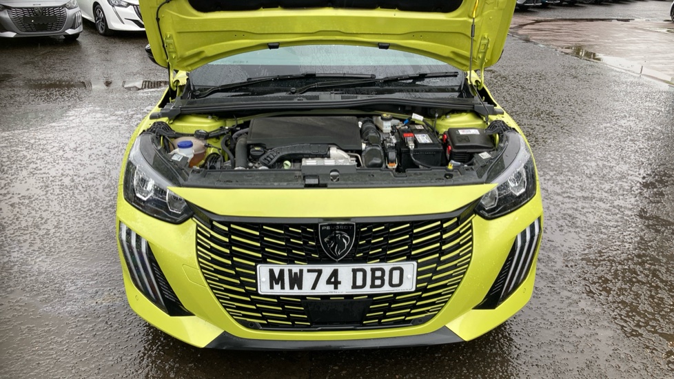 Peugeot 208 1.2 PureTech 100 Allure 5dr Petrol Hatchback - Image 8