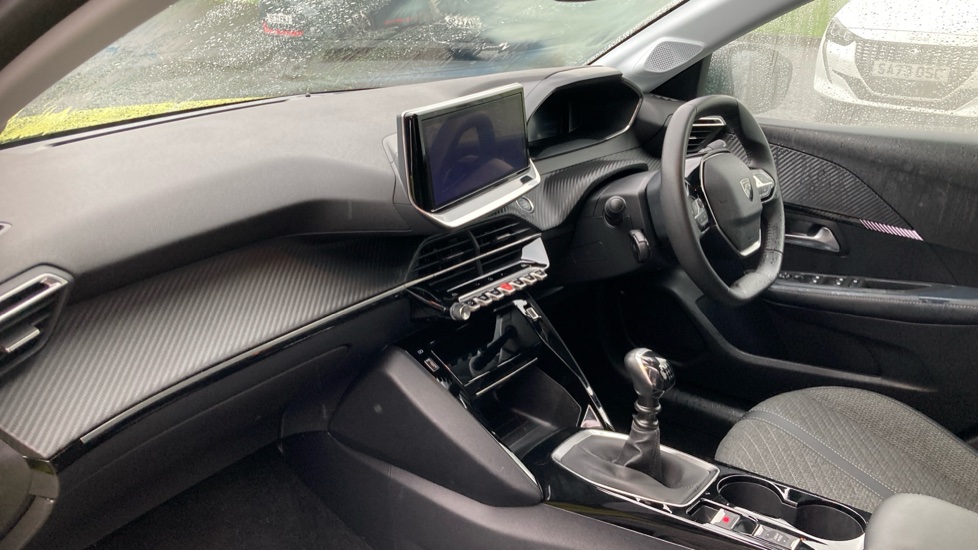 Peugeot 208 1.2 PureTech 100 Allure 5dr Petrol Hatchback - Image 9