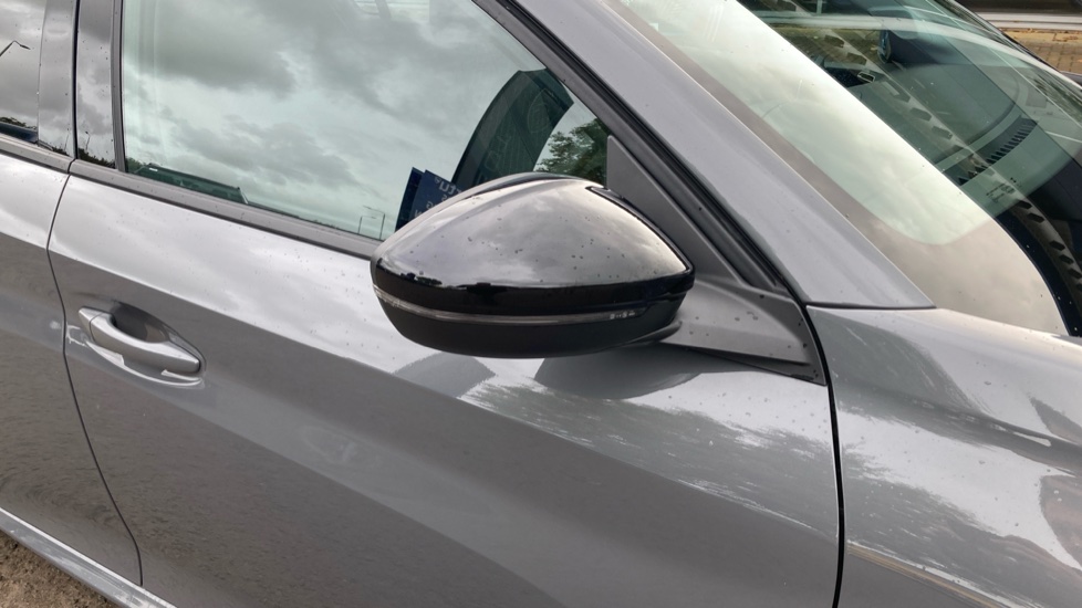 Peugeot 208 1.2 PureTech 100 Allure 5dr Petrol Hatchback - Image 26