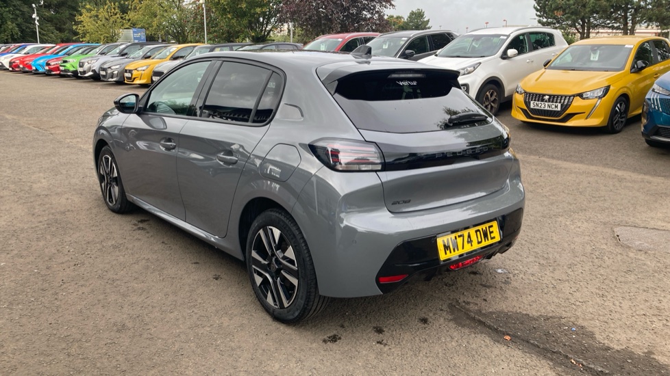 Peugeot 208 1.2 PureTech 100 Allure 5dr Petrol Hatchback - Image 31