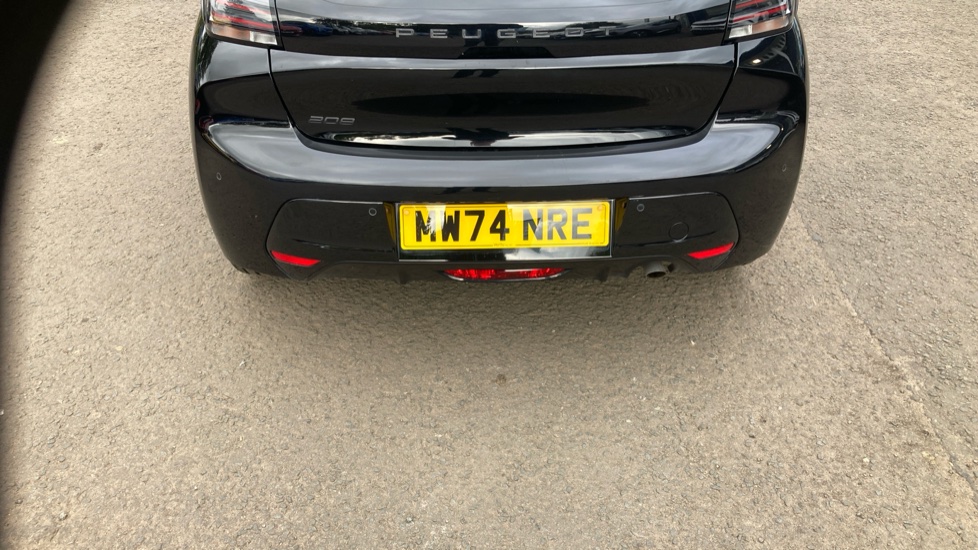 Peugeot 208 1.2 PureTech 100 Allure 5dr Petrol Hatchback - Image 45