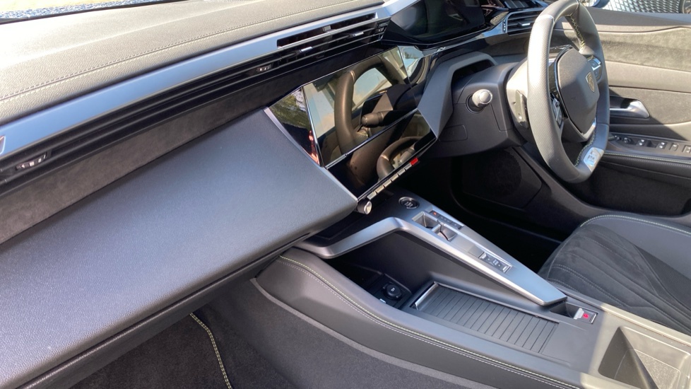 Peugeot 408 1.2 PureTech GT 5dr EAT8 Petrol Hatchback - Image 9