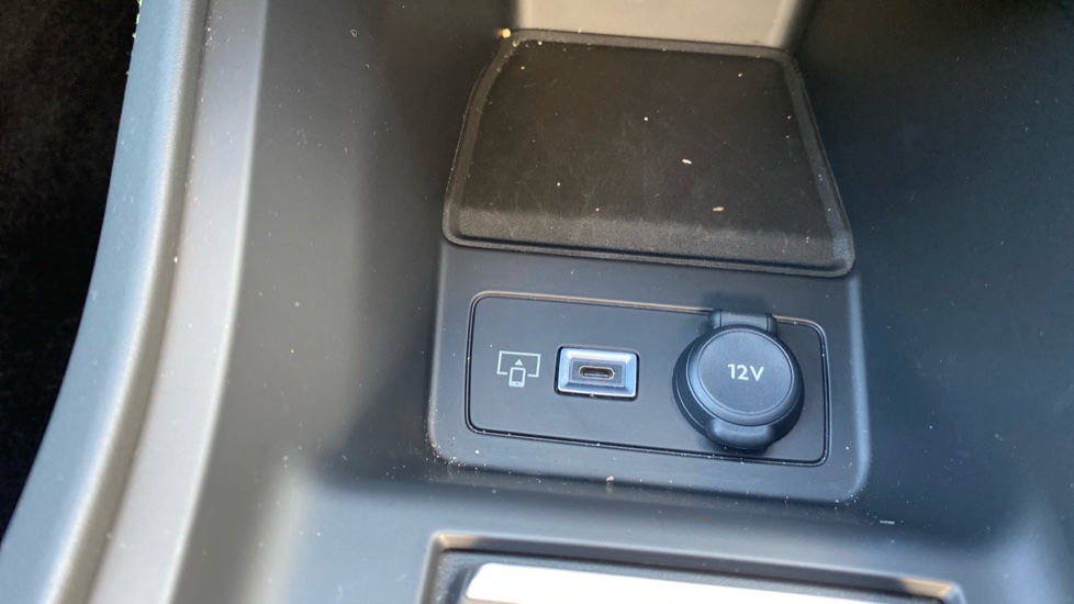 Peugeot 408 1.2 PureTech GT 5dr EAT8 Petrol Hatchback - Image 35