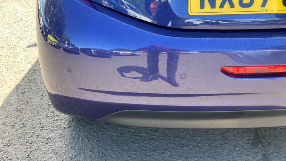 Peugeot 208 1.2 PureTech Allure Premium 5dr Petrol Hatchback - Image 31