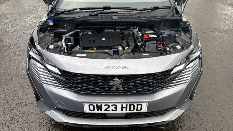 Peugeot 5008 1.5 BlueHDi Allure Premium+ 5dr EAT8 Diesel Estate - Image 8