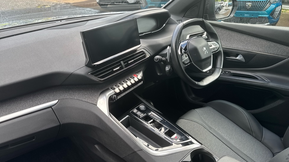 Peugeot 5008 1.5 BlueHDi Allure Premium+ 5dr EAT8 Diesel Estate - Image 9