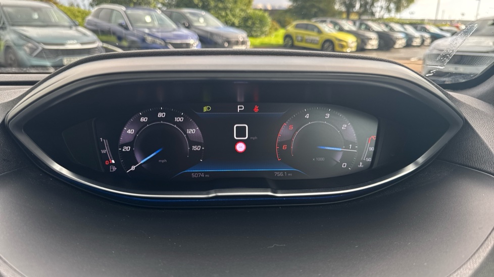Peugeot 5008 1.5 BlueHDi Allure Premium+ 5dr EAT8 Diesel Estate - Image 18