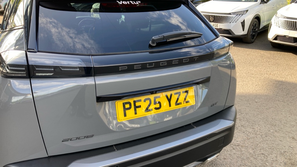 Peugeot 2008 1.2 PureTech 130 GT 5dr EAT8 Petrol Estate - Image 31