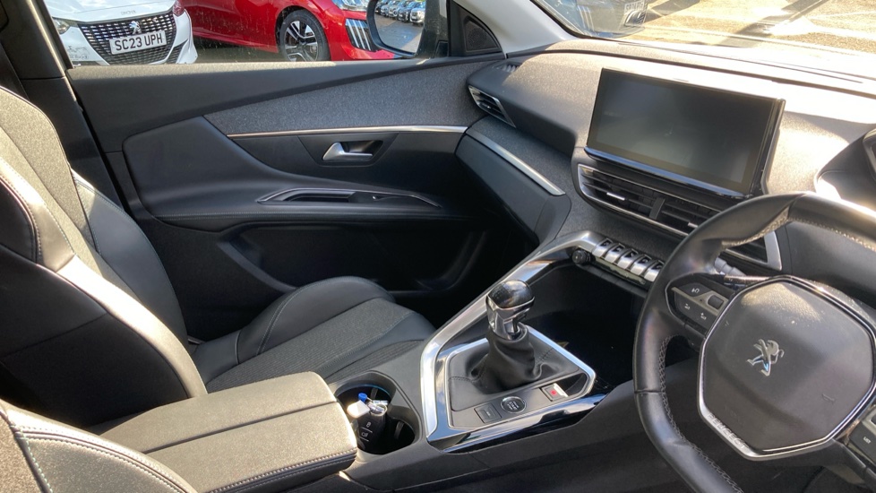 Peugeot 3008 1.5 BlueHDi Allure Premium 5dr Diesel Estate - Image 14