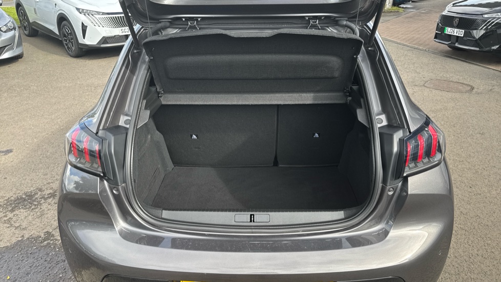 Peugeot 208 1.2 PureTech 100 Allure Premium + 5dr Petrol Hatchback - Image 4