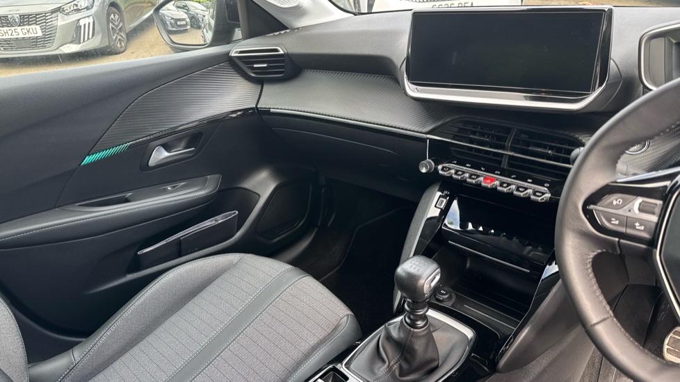 Peugeot 208 1.2 PureTech 100 Allure Premium + 5dr Petrol Hatchback - Image 14