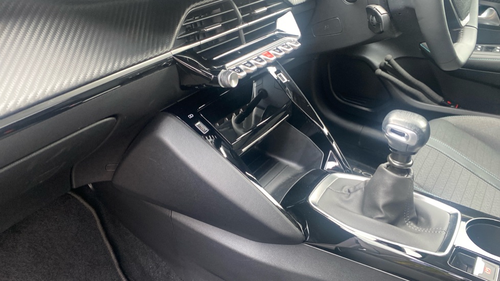 Peugeot 208 1.2 PureTech 100 Allure Premium + 5dr Petrol Hatchback - Image 13